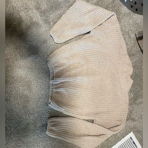 Double zero knitted polyester sweater